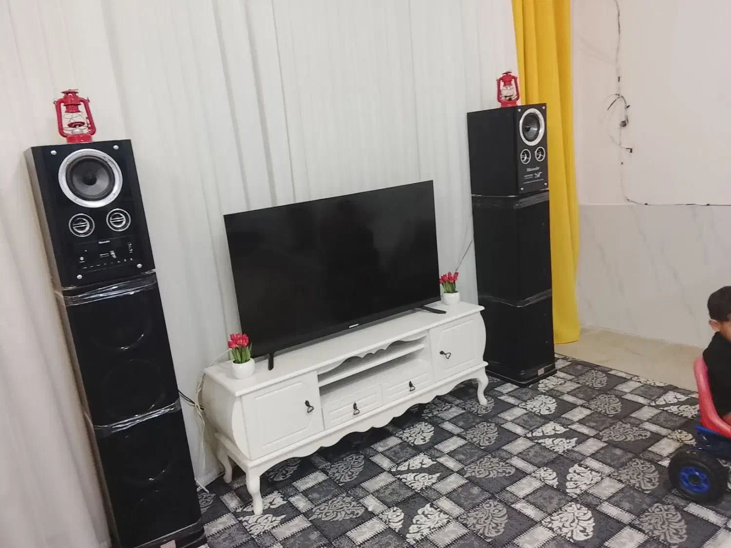 باند|صوتی و تصویری|تربت‌حیدریه, سرمحله|دیوار