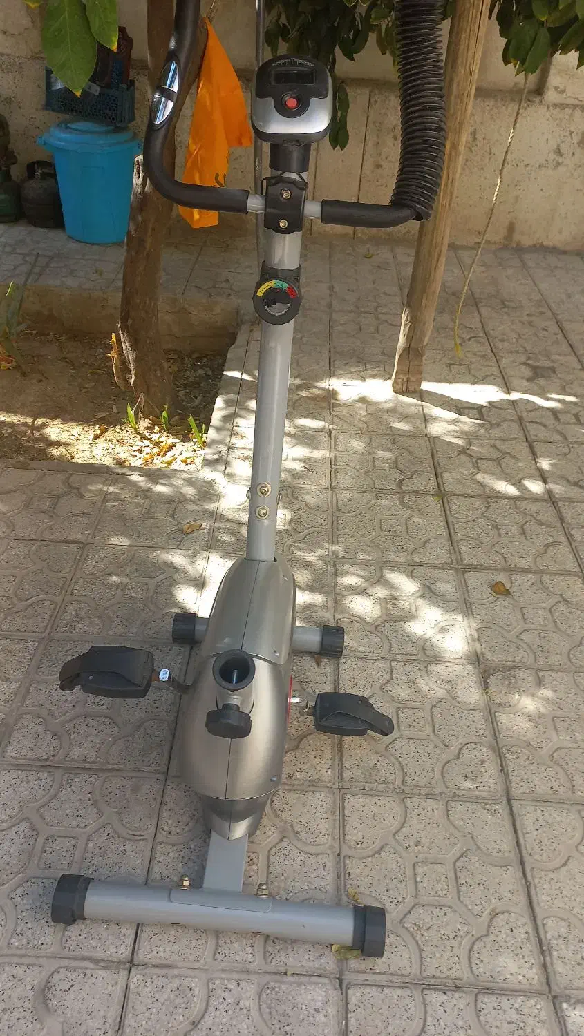 دوچرخه ثابت ورزشی|تجهیزات ورزشی|شیراز, لب آب|دیوار