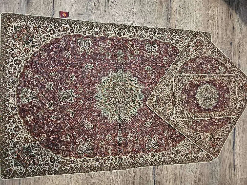 2عددرومیزی ویک سجاده ترمه بسته بندی آکبند|پرده، رانر، رومیزی|تهران, هروی|دیوار