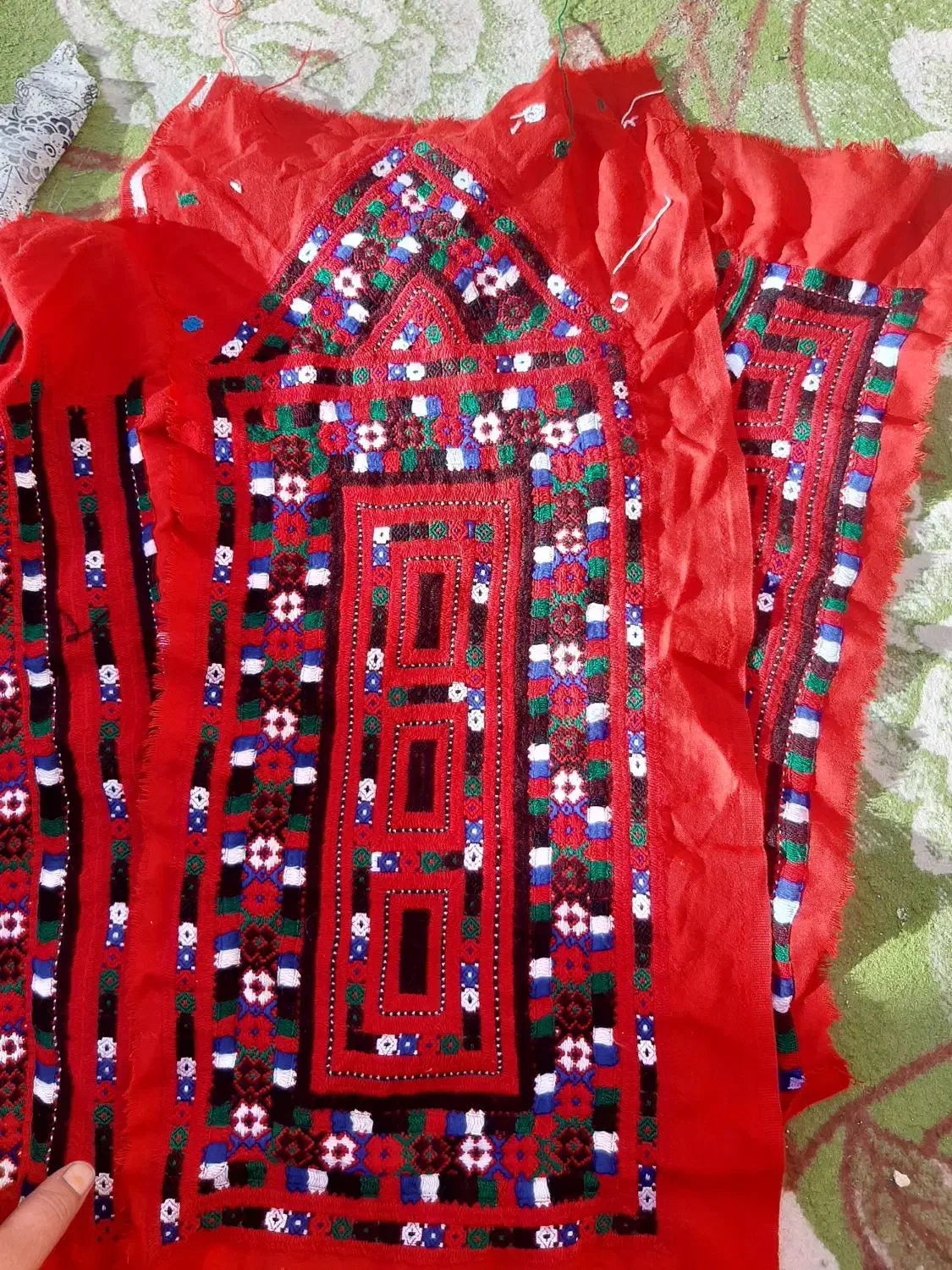 زیح استین|لباس|سراوان, |دیوار