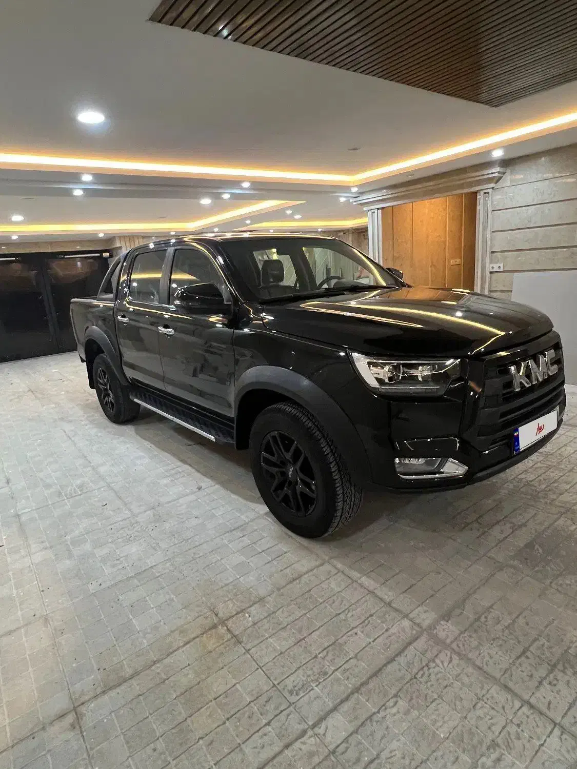 KMCمدل ۴۰۲|خودرو سواری و وانت|بوشهر, |دیوار