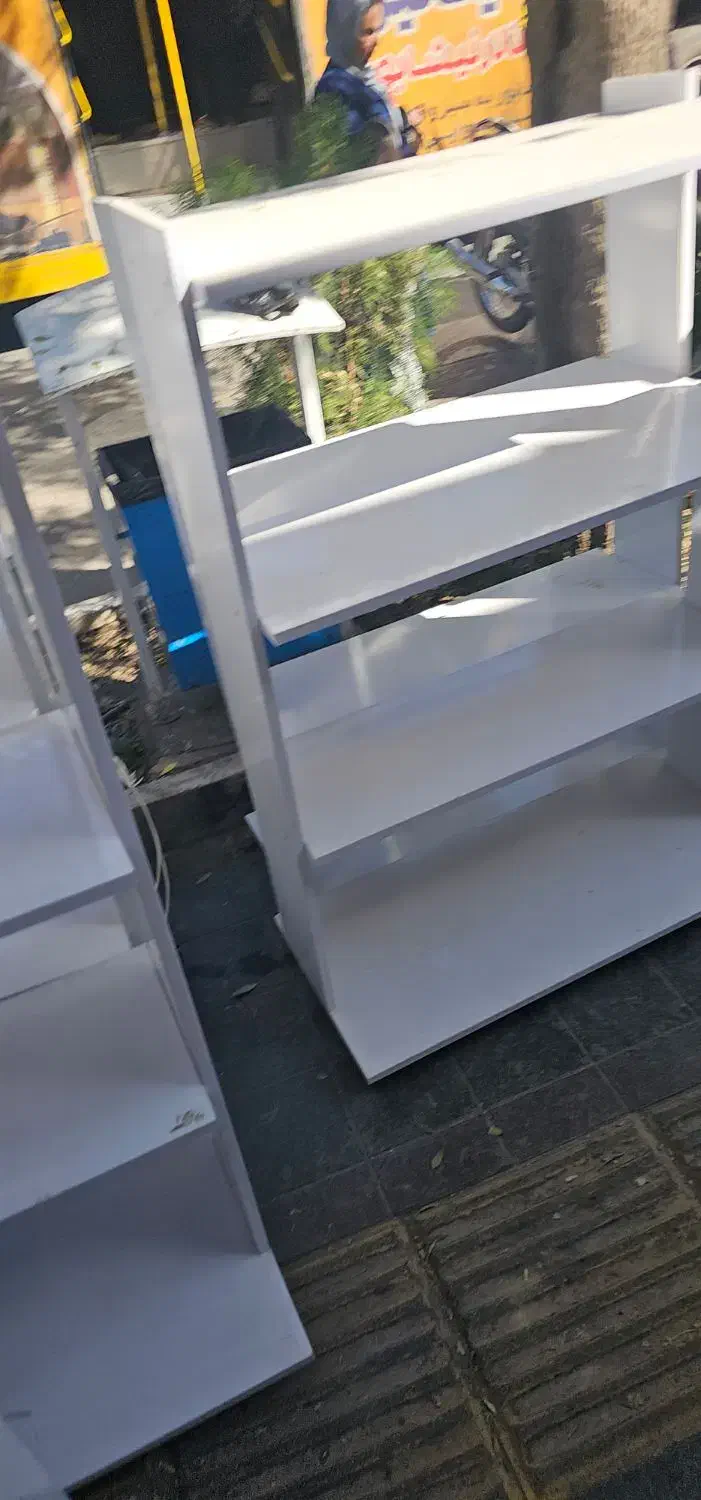 تعدادی زیادی قفسه داخلشم الیدی کارشده|فروشگاه و مغازه|نیشابور, محله میدان باغات|دیوار