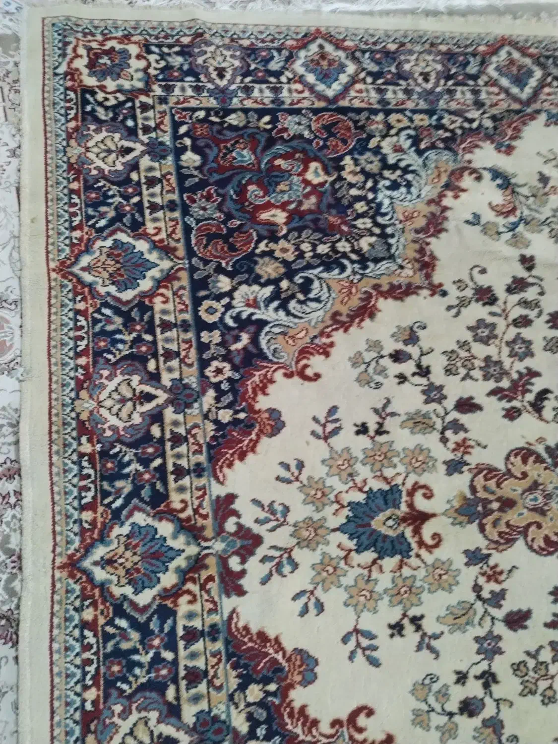 فرش 2ونیم در 3ونیم برای خونه باغ مناسبه|فرش|سبزوار, زینبیه|دیوار