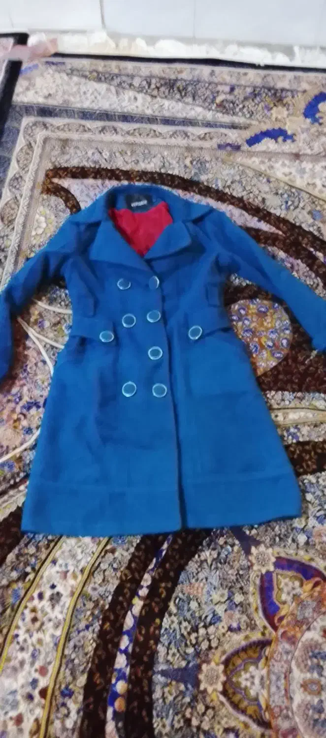 پالتو|لباس|ساوه, |دیوار