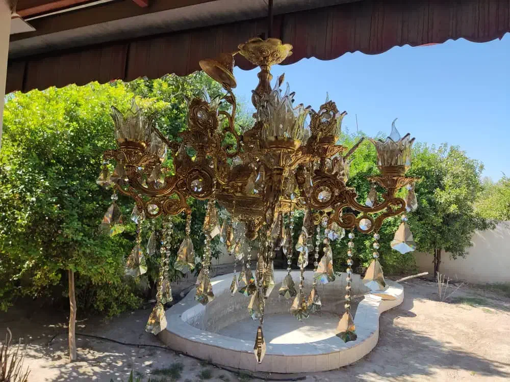 یک جفت لوستر کلاسیک|لوستر و چراغ آویز|برازجان, |دیوار