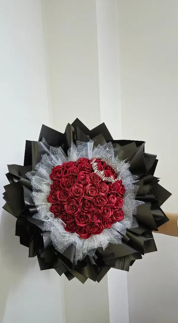 دسته گل،باکس گل،باکس نوزاد،روزمادر،روز زن|گل مصنوعی|قم, چهل درخت‎|دیوار