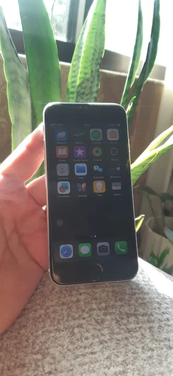 آیفون SE2020 (فروش فوری)|موبایل|رامسر, |دیوار