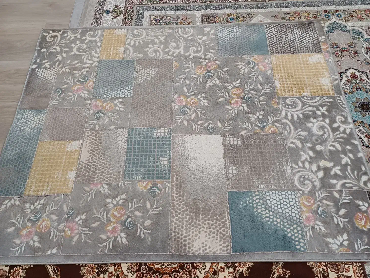 قالیچه دراندازه ۱۹۰در۱۵۰|فرش|رشت, آزادگان|دیوار