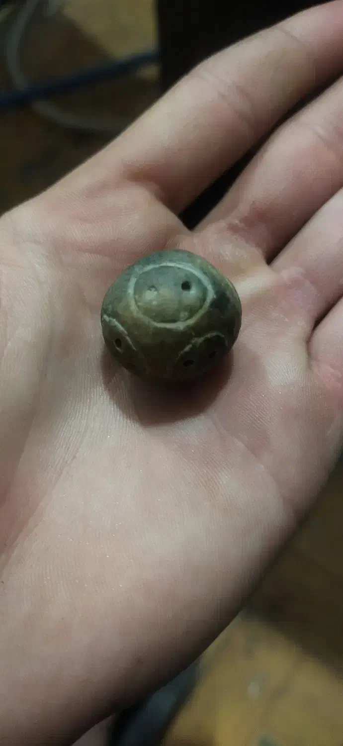 سنگ|کلکسیون اشیاء عتیقه|انزل, |دیوار