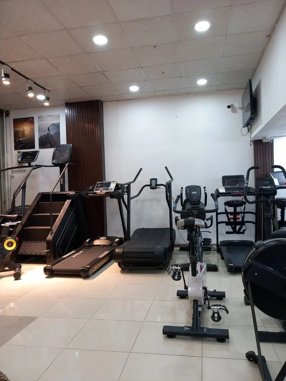 فروش انواع  تردمیل و دوچرخه ثابت در بجنورد|تجهیزات ورزشی|بجنورد, |دیوار