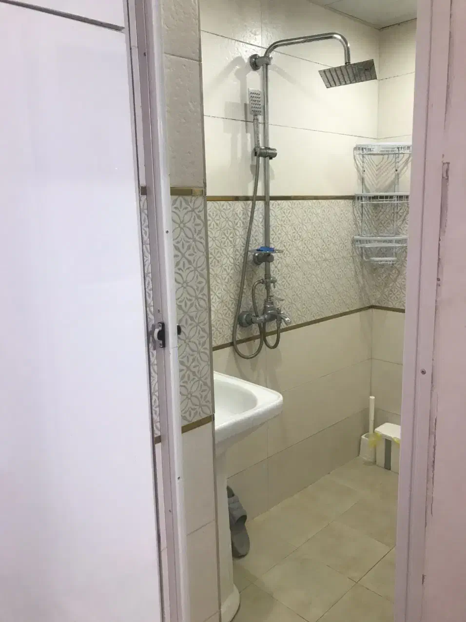 مبله (سوییت )واحد نقلی و تمیز شیراز|اجارهٔ کوتاهمدت آپارتمان و سوئیت|شیراز, کوشک میدان|دیوار