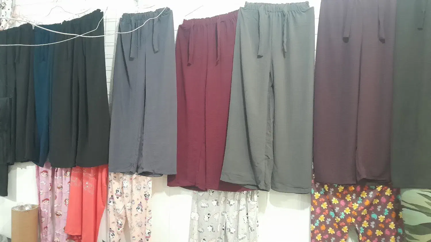 لباس زنانه|لباس|مسجد سلیمان, |دیوار