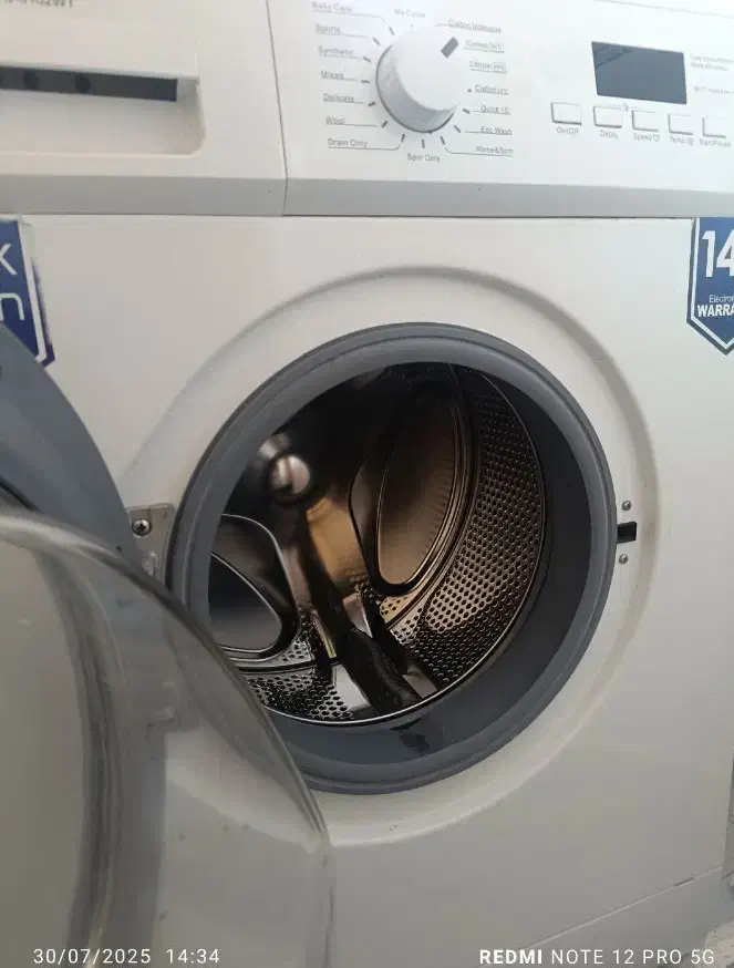 ماشین لباسشویی نو نصف قیمت|ماشین لباسشویی و خشک‌کن لباس|بم, |دیوار