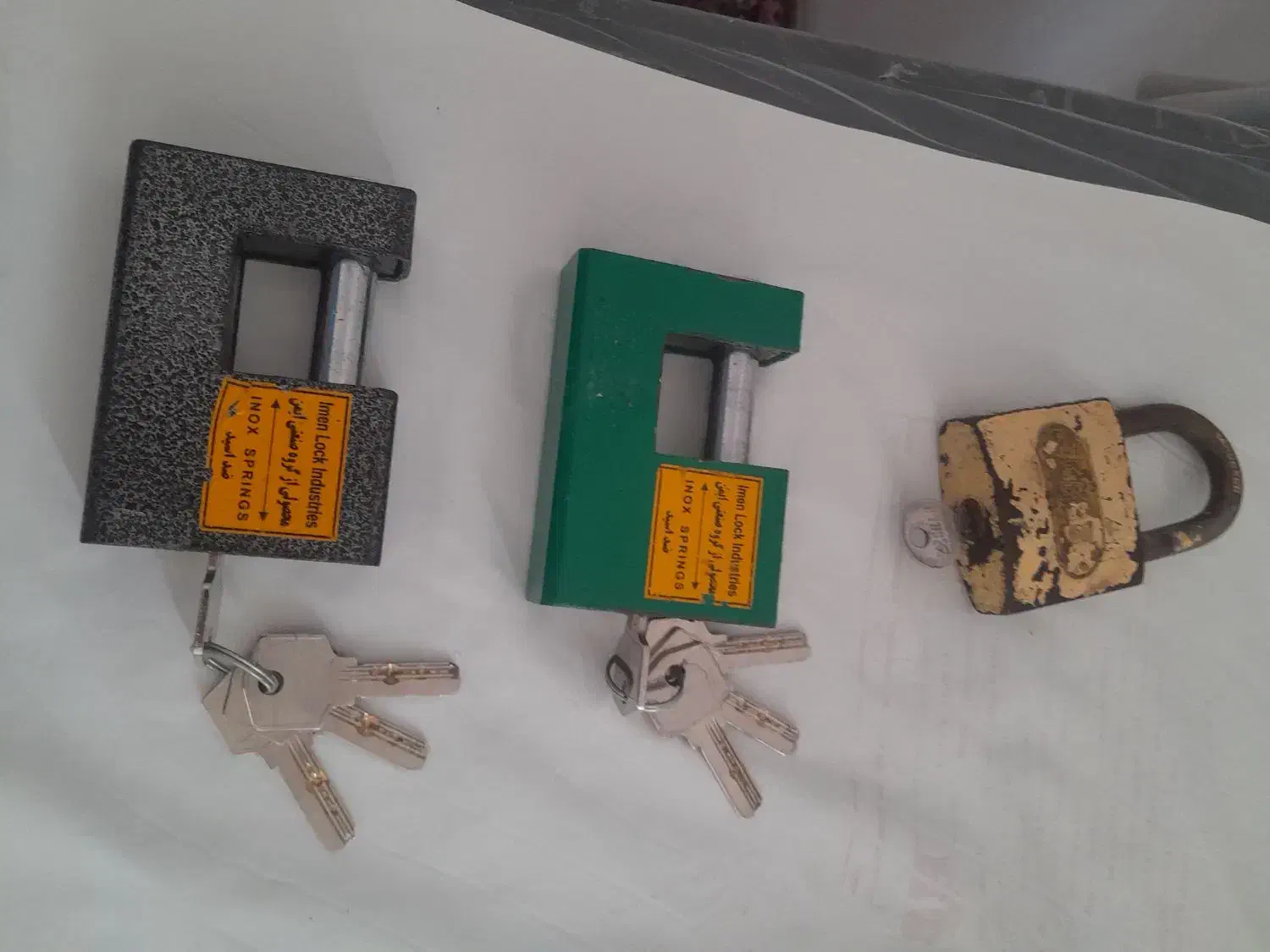 ۳عدد قفل|ابزارآلات|گنبد کاووس, |دیوار