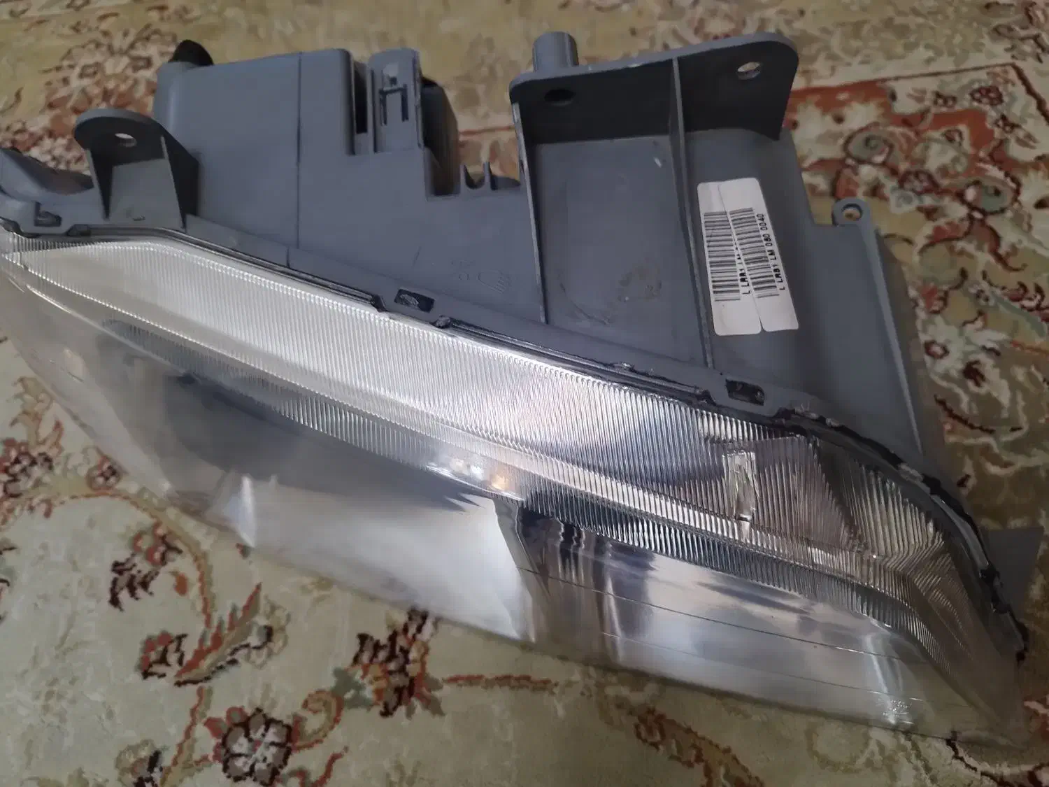 چراغ جلو پژو پارس حد نو|قطعات یدکی و لوازم جانبی|رشت, لاکانی|دیوار