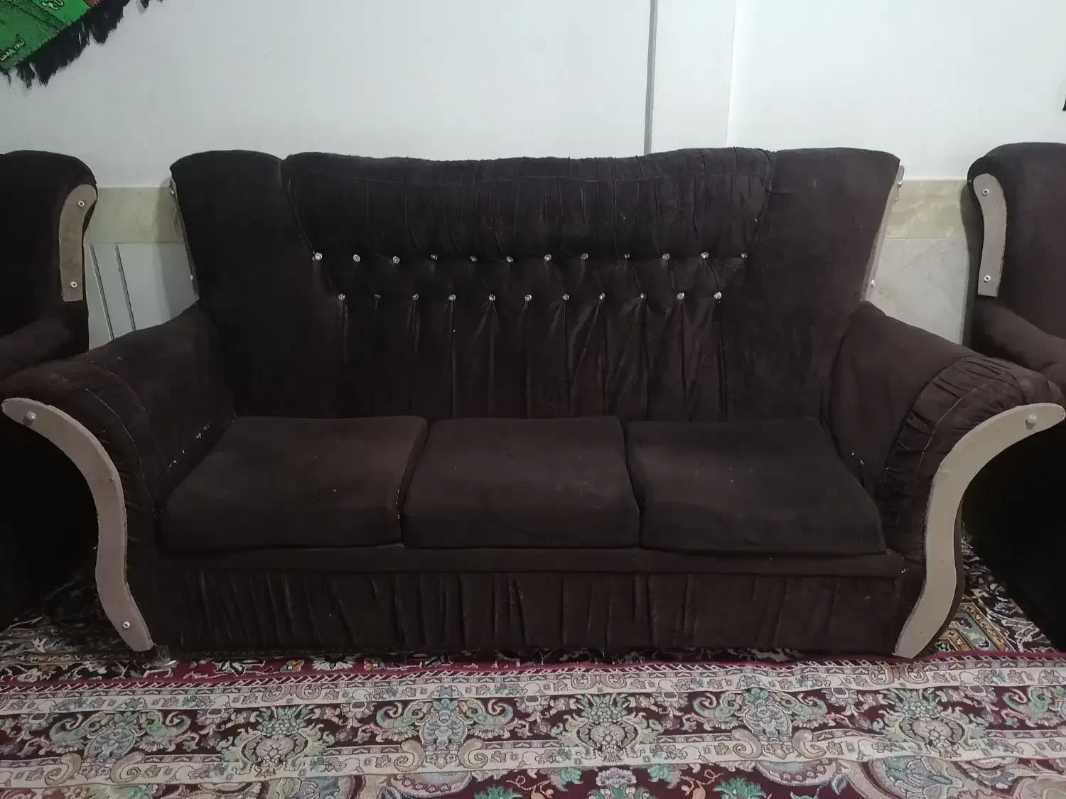 مبل 7نفره|مبلمان خانگی و میز عسلی|تربت‌حیدریه, باغ سلطانی|دیوار