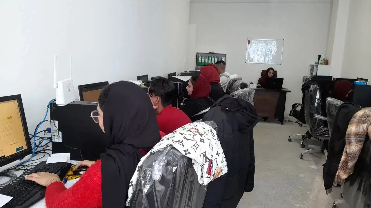 جذب کار آموز طراحی سایت به صورت دورکاری|استخدام رایانه و فناوری اطلاعات|هشتگرد, شهرک ریحانه|دیوار