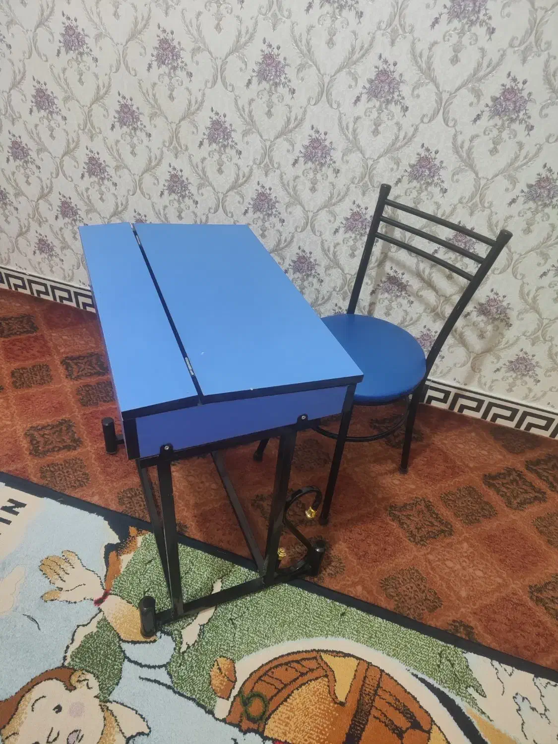 میز و صندلی دانش اموزی|میز تحریر و کامپیوتر|کمیجان, |دیوار