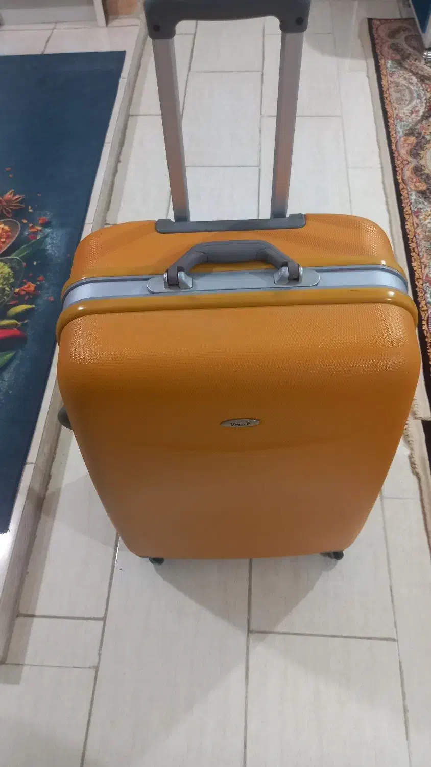 چمدان محکم جادار بزرگ|کیف، کفش، کمربند|بندرعباس, |دیوار