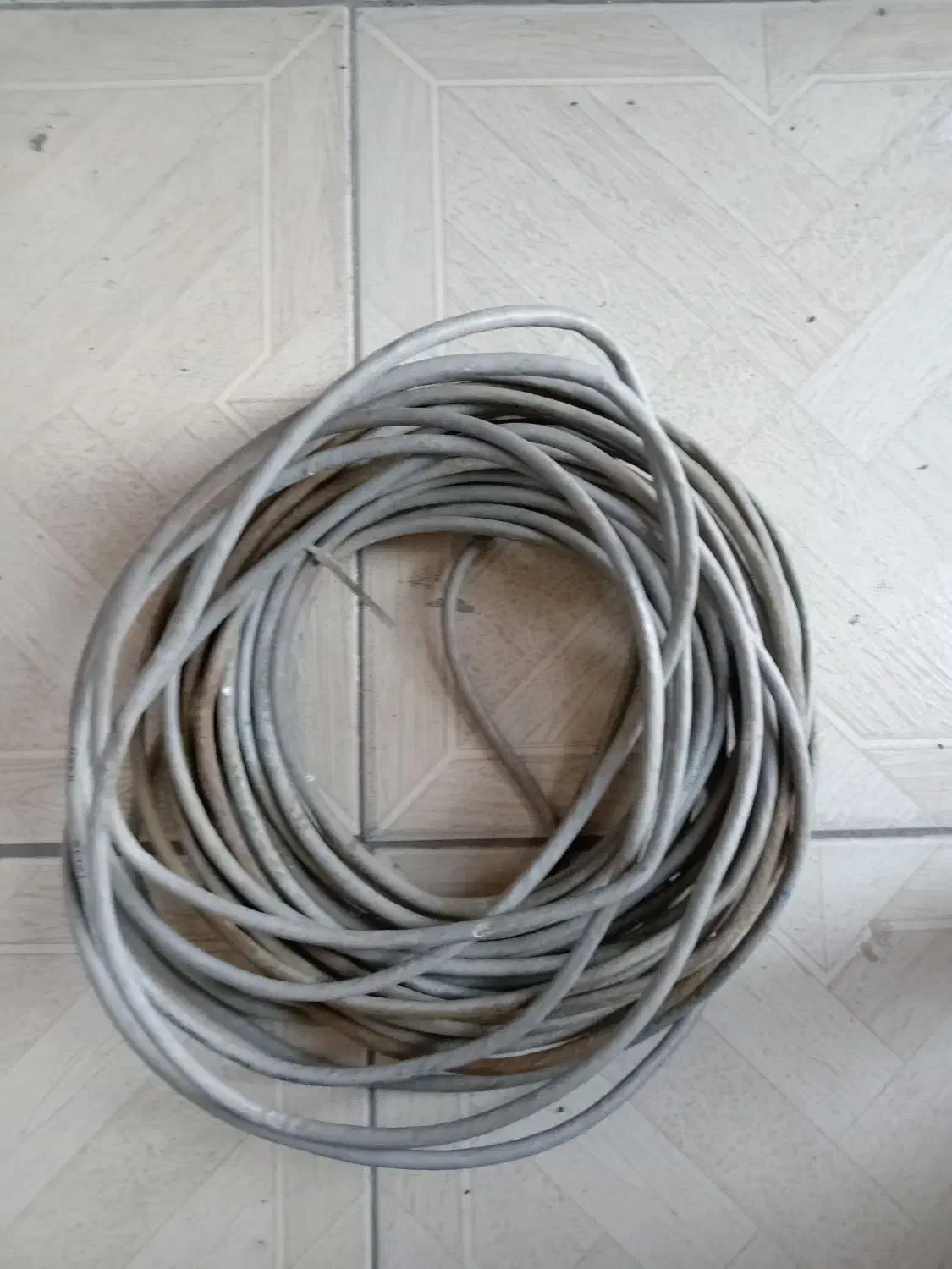 کابل شبکه|مودم و تجهیزات شبکه|تهران, شهرک فردوس (حسینی)|دیوار