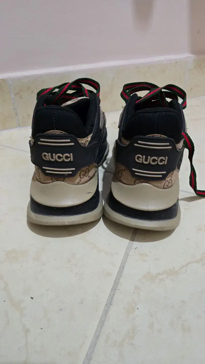 کیف و کتونی و نیم بوت|کیف، کفش، کمربند|گرگان, |دیوار