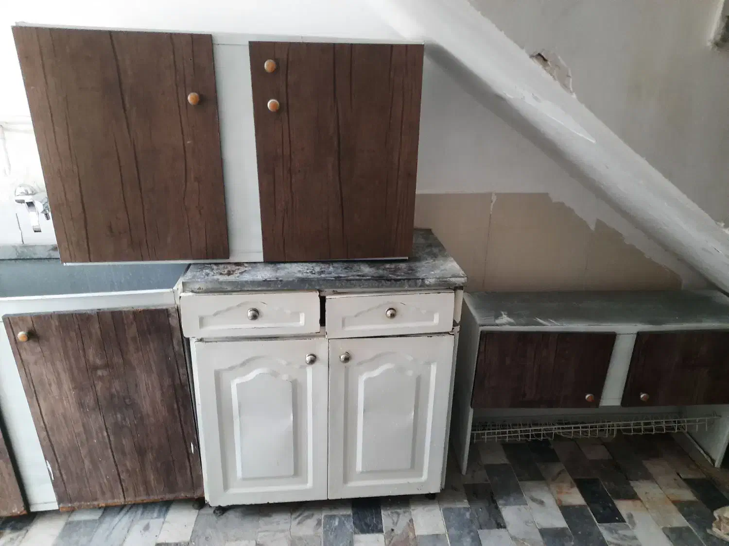 کابینت‌.فلزی‌|آب‌چکان و نظم‌دهنده ظروف|قم, سید معصوم|دیوار