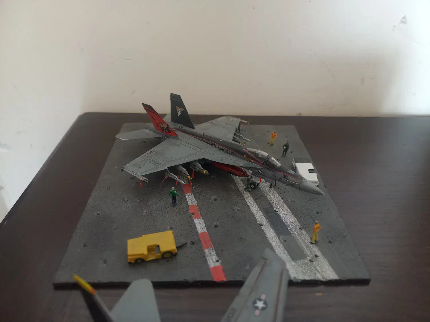 ماکت هواپیما جنگی مونتاژی مقیاس ۱/۱۴۴|کلکسیون اشیاء عتیقه|تهران, حشمتیه|دیوار