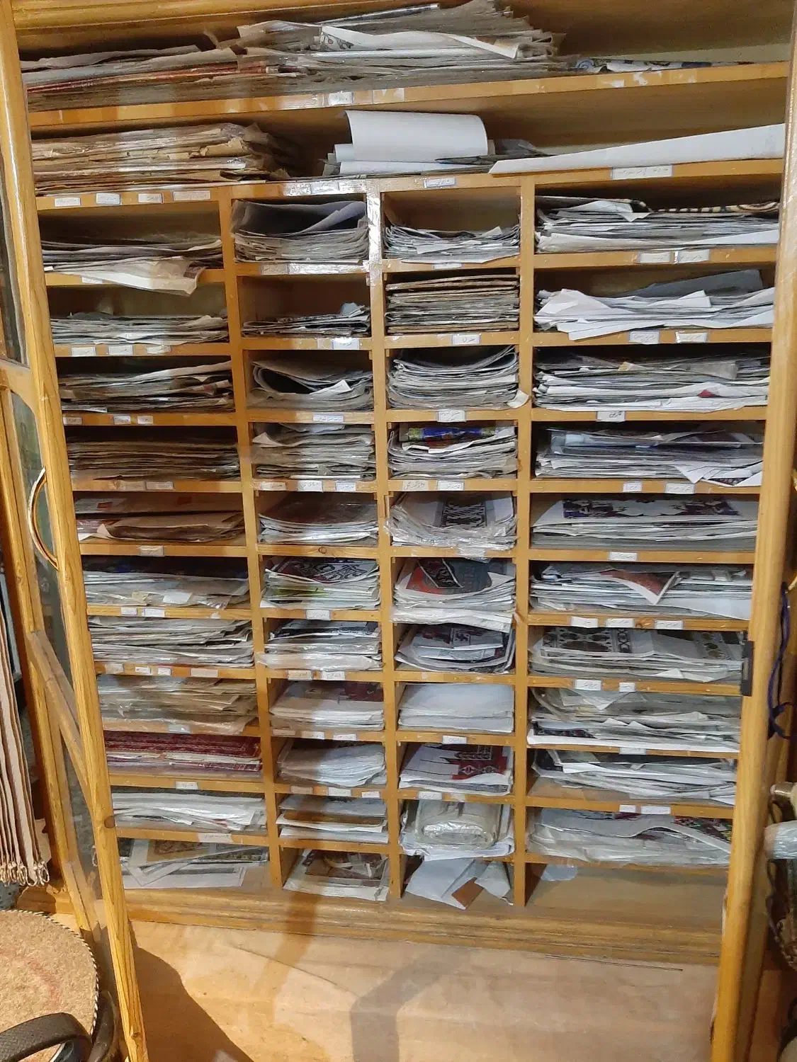 قفسه مخصوص بایگانی اسناد و قاب سلطنتی|کتابخانه، شلف، قفسه‌های دیواری|گنبد کاووس, |دیوار