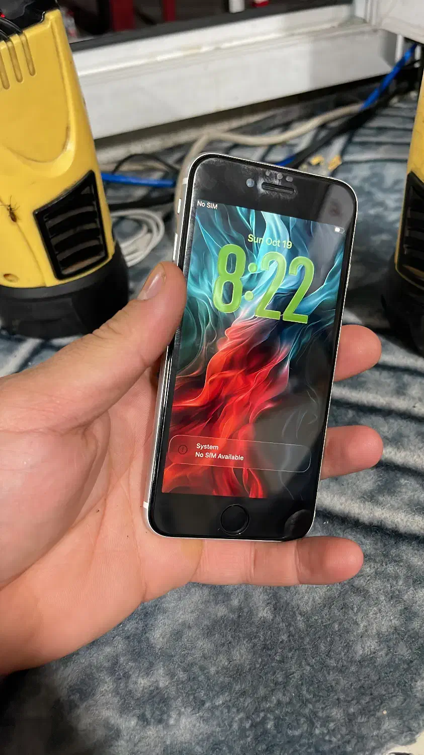 ایفون se 2020|موبایل|شیراز, فرهنگ شهر|دیوار