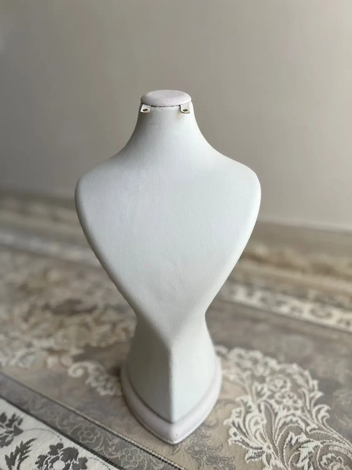 استند اکسسوری|زیورآلات و اکسسوری|قائن, |دیوار