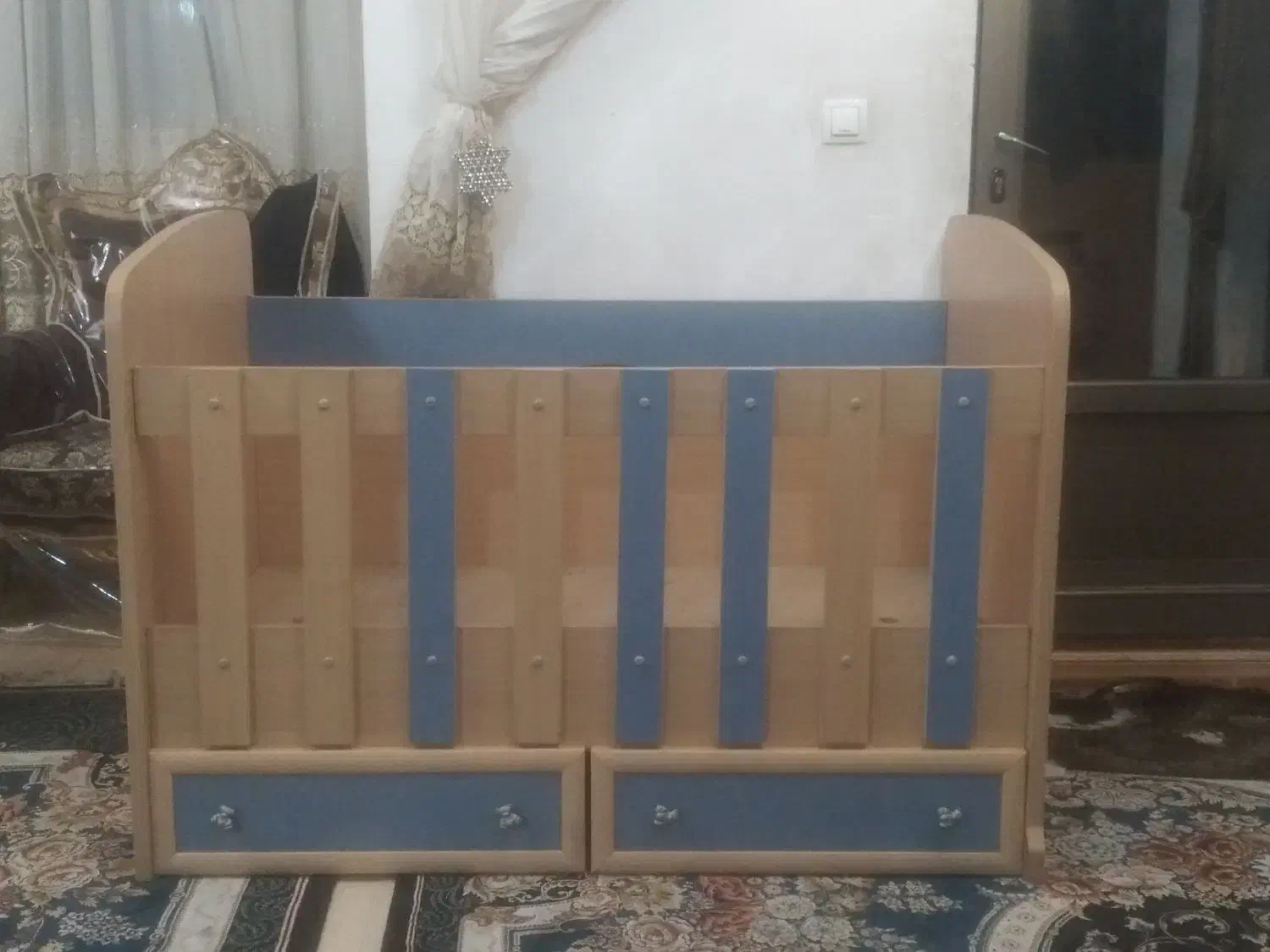 تخت خواب بچه|تخت و سرویس خواب|قم, عمار یاسر|دیوار