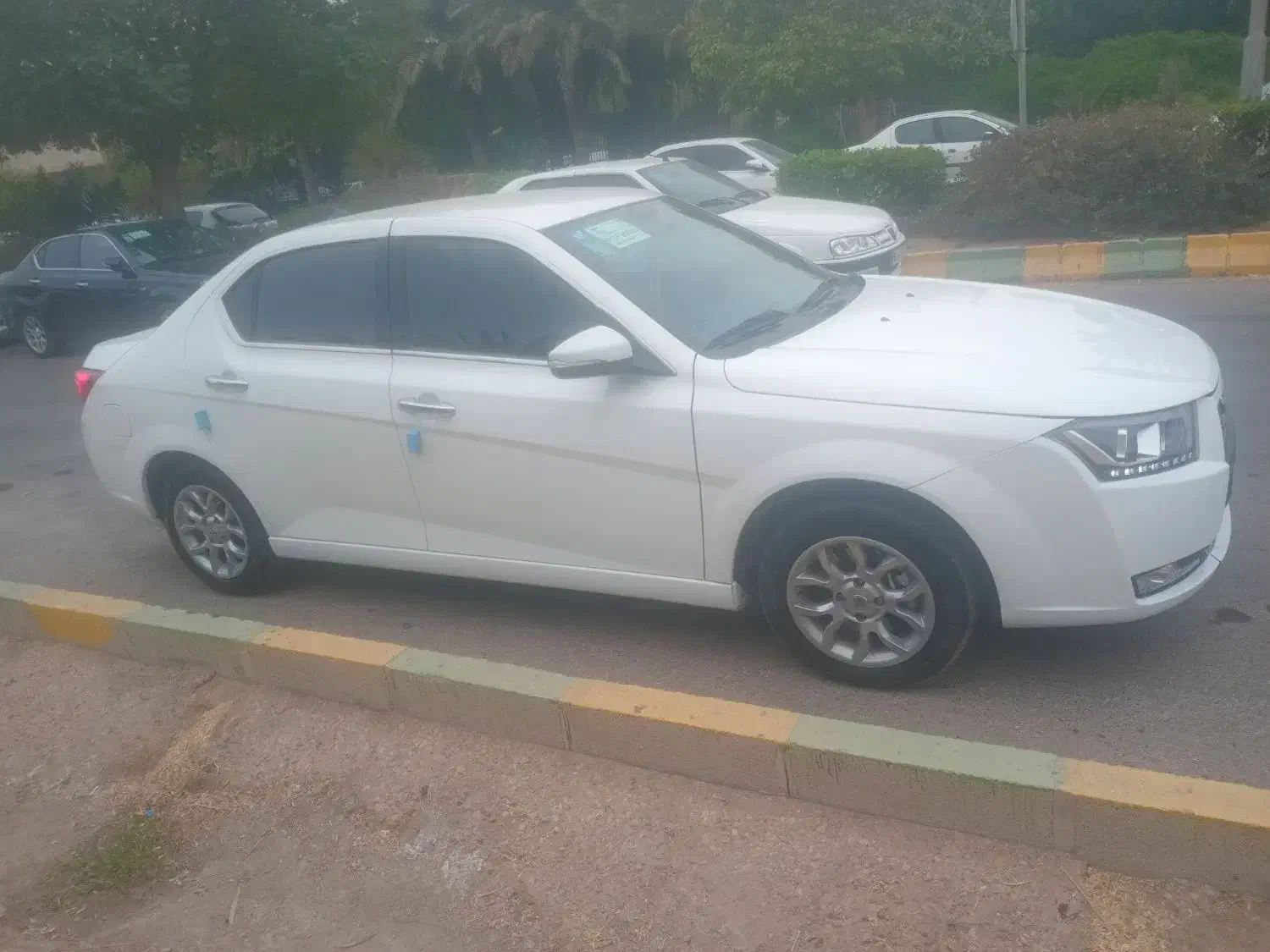 دنا پلاس مدل ۱۴۰۳ -۵ دنده سفید|خودرو سواری و وانت|اهواز, شهرک برق|دیوار