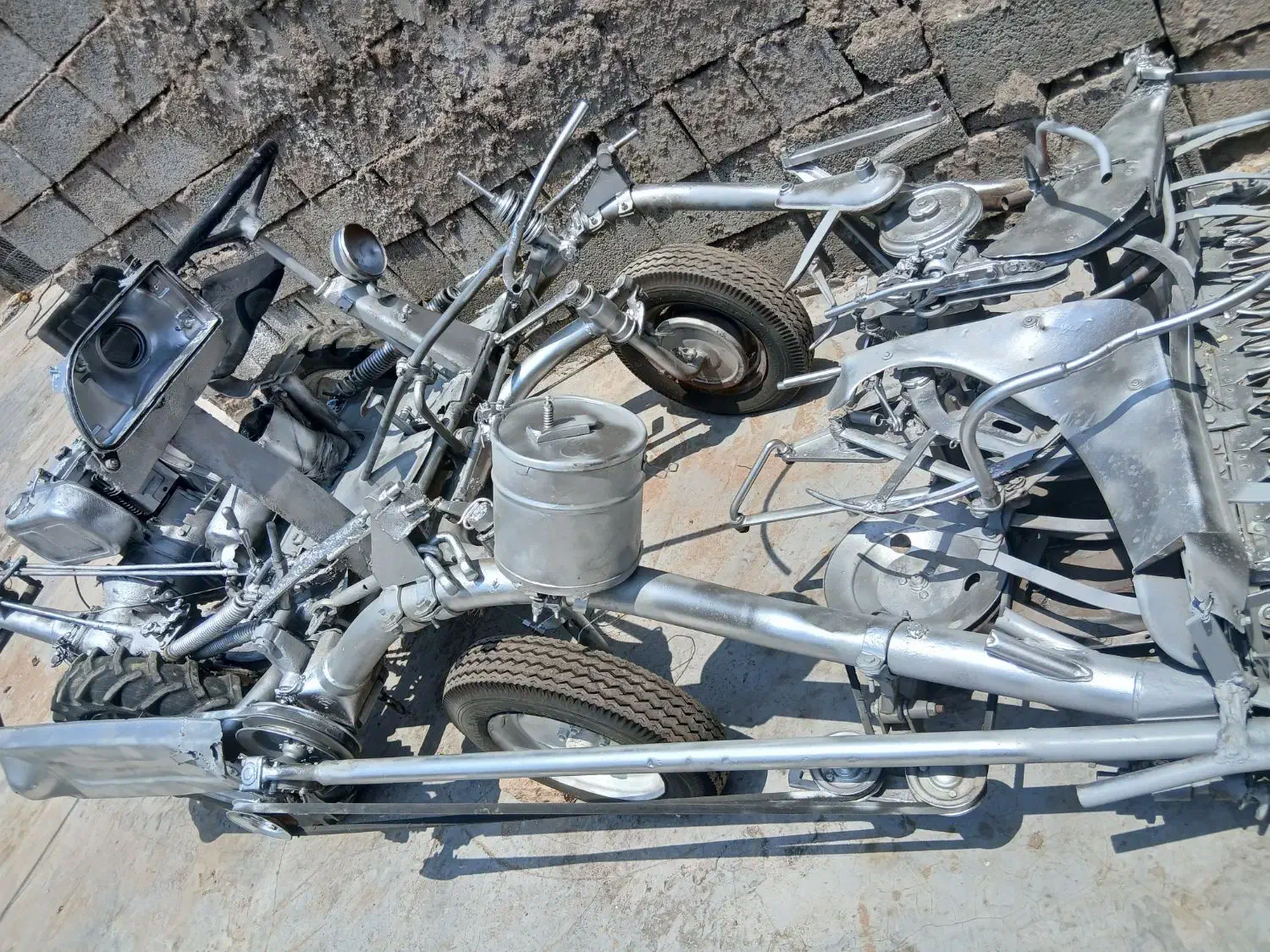 دروگر|ماشین‌آلات صنعتی|اندیکا, |دیوار