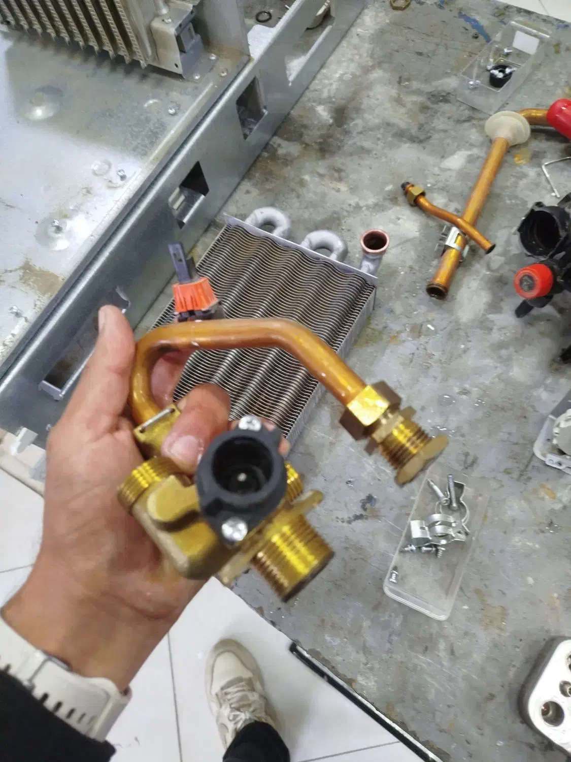 تعمیرات تخصصی پکیج و آبگرمکن دیواری|خدمات پیشه و مهارت|قوچان, |دیوار