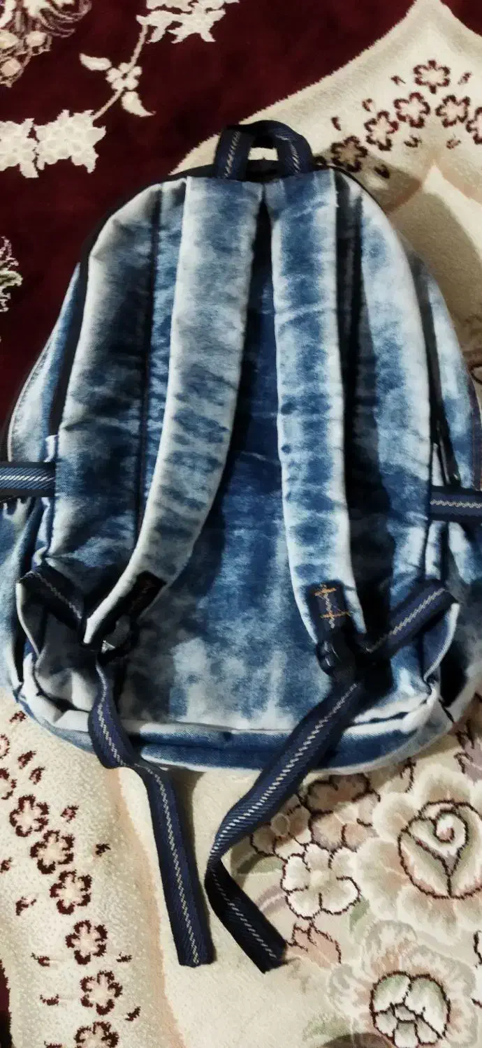 کیف یا همون کوله پشتی جنس لی خوب|کیف، کفش، کمربند|ساوه, |دیوار