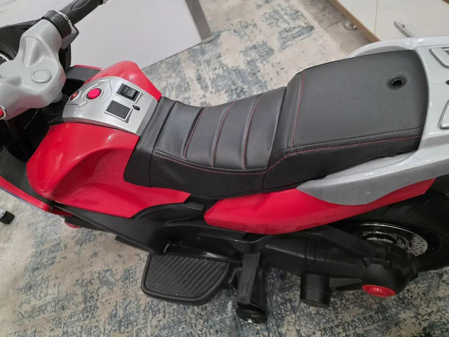 موتور شارژی درحدنو|اسباب‌بازی بچه|گلستان (تهران), |دیوار