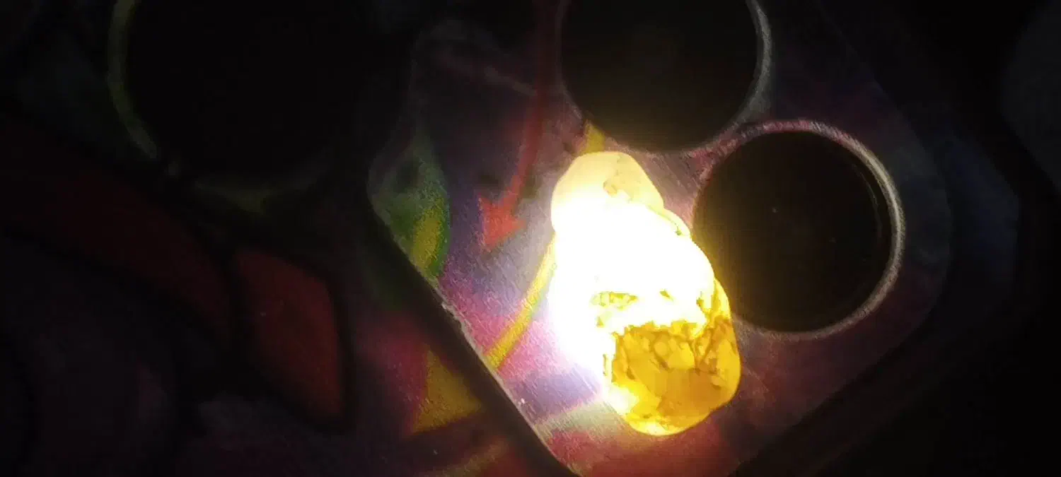 سنگ یاقوت اصل|کلکسیون اشیاء عتیقه|کرمانشاه, |دیوار