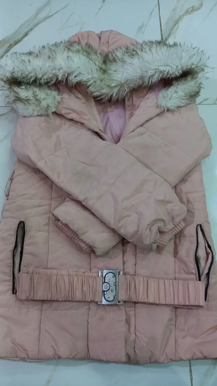 کاپشن|لباس|بومهن, |دیوار