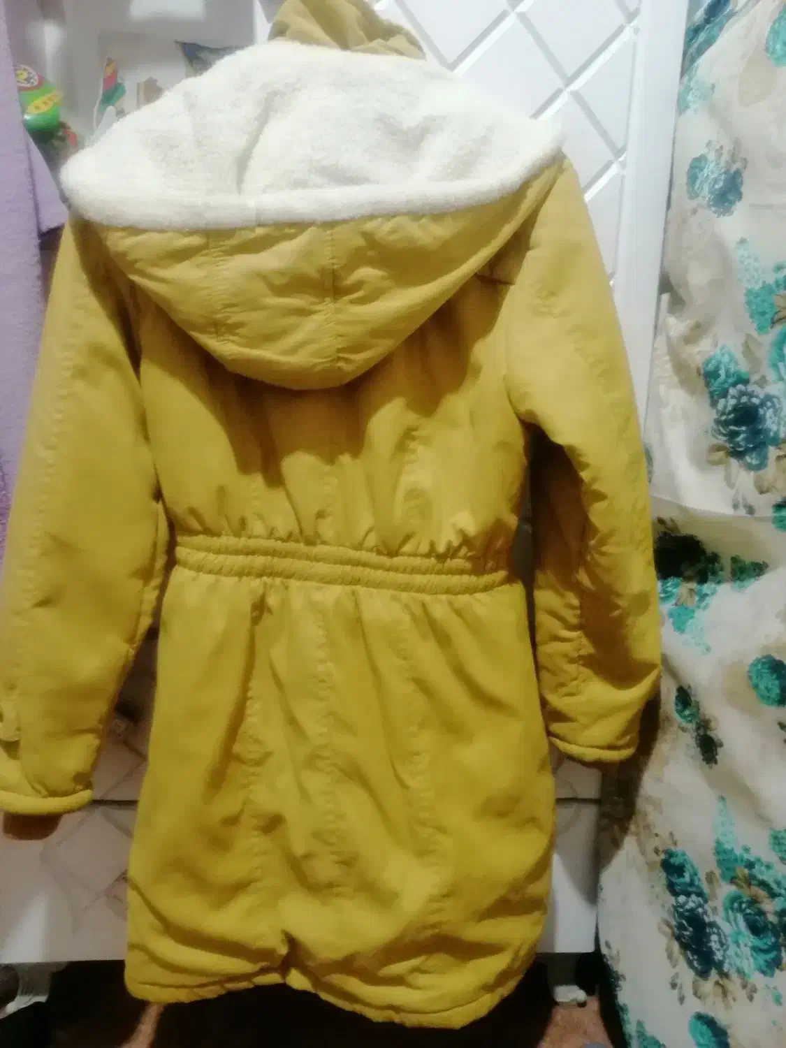 کاپشن|لباس|تربتحیدریه, پائین ولایت|دیوار