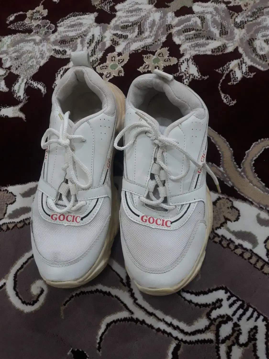 کفش اسپورت|کیف، کفش، کمربند|دورود, |دیوار