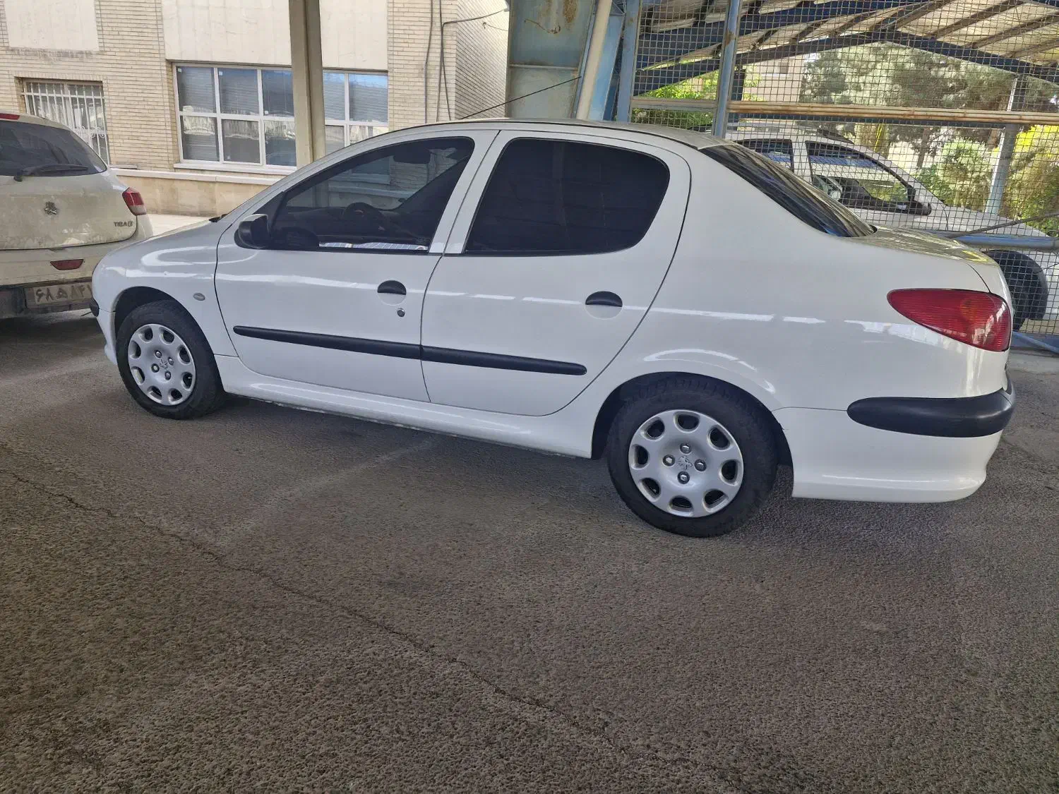 پژو sd V8 ۲۰۶ مدل ۹۵|خودرو سواری و وانت|قم, باجک دو|دیوار