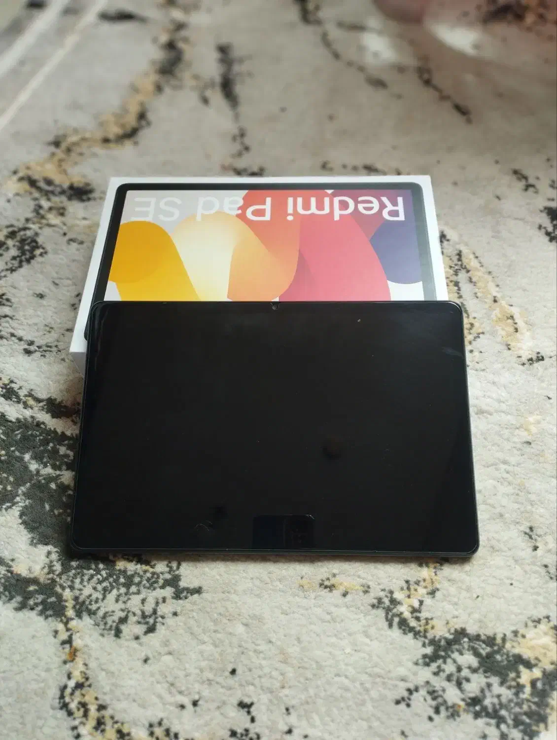 تبلت آیپد|تبلت|رباط‌کریم, رباط‌کریم|دیوار