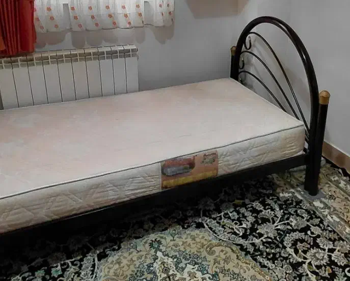 تخت فرفورژه|تخت و سرویس خواب|رشت, یخسازی|دیوار