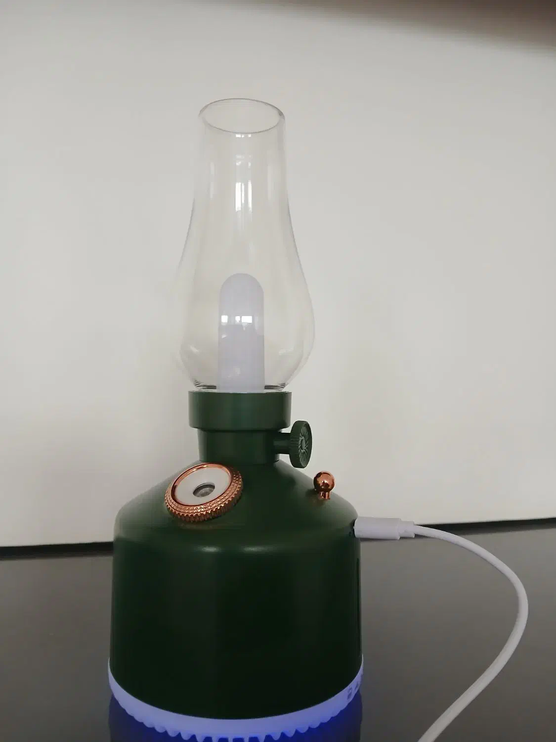 بخور طرح فانوس|پنکه و تصفیه‌کنندهٔ هوا|میبد, |دیوار