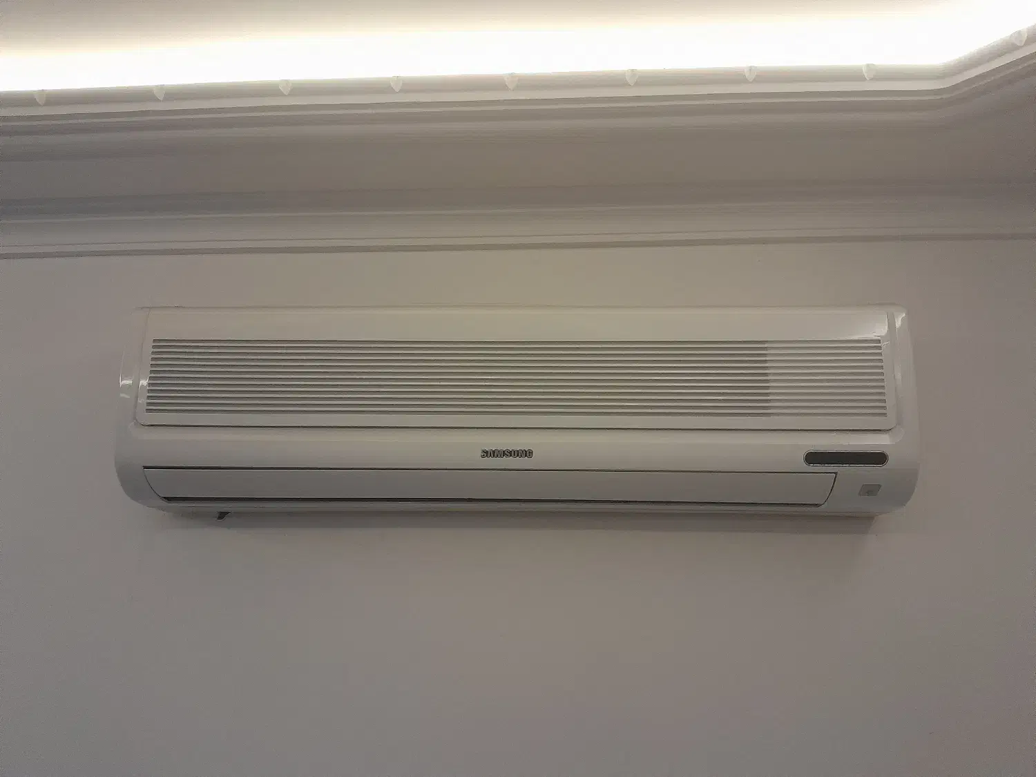 اسپیلت ۳۰۰۰۰ سامسونگ|کولر گازی و فن‌کوئل|رشت, امین الضرب|دیوار