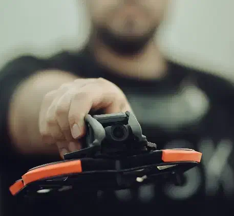تصویر برداری هوایی ( FPV)|خدمات پذیرایی، مراسم|سمنان, |دیوار