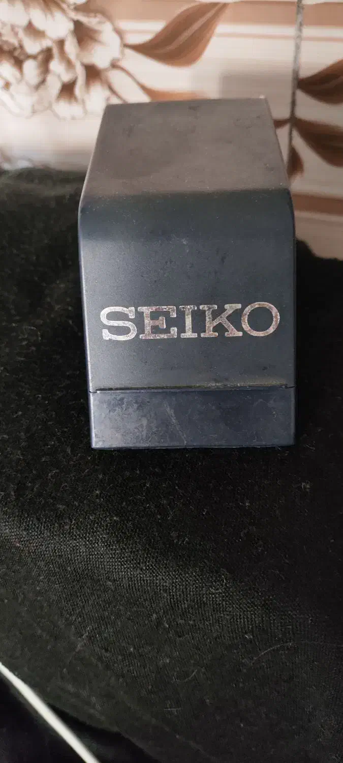 ساعت|ساعت|کرج, حصارک بالا|دیوار