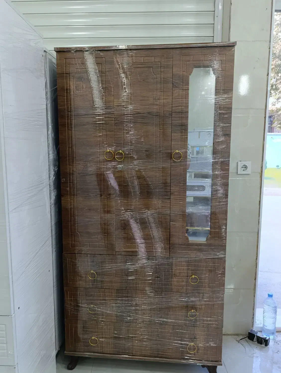 کمد و دراور|جاکفشی، کمد، دراور|خرمآباد, |دیوار