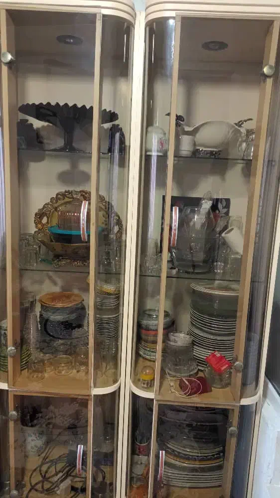 ویترین سالم. بدون شکستگی|بوفه، ویترین، کنسول|نوشهر, |دیوار