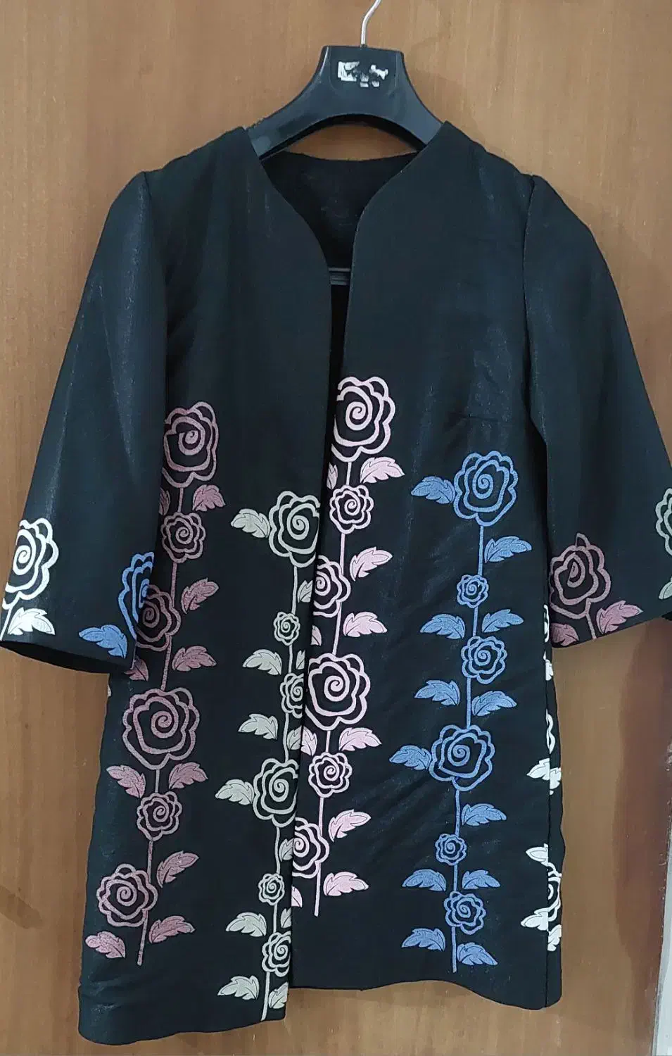 تعدادی مانتو و لباس|لباس|گنبد کاووس, |دیوار